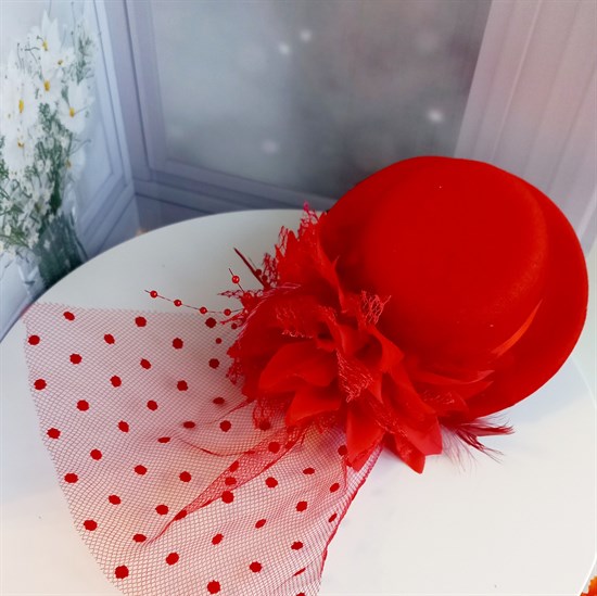 Шляпка - вуалетка с цветком, красная - фото 10005