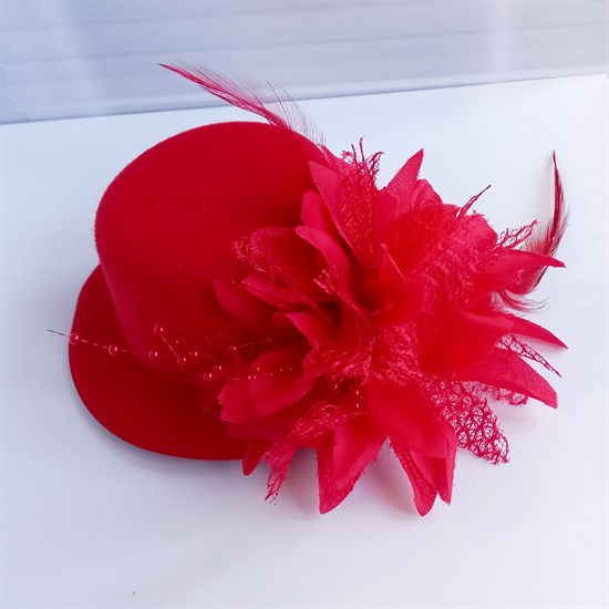 Шляпка-заколка из фетра с цветком, красная - фото 10028