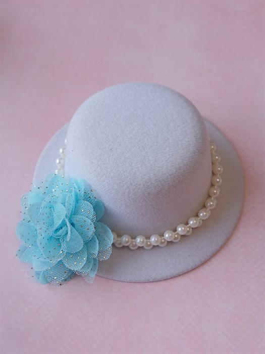Шляпка на заколках Элегант, Белая шляпка, голубой цветок - фото 11476