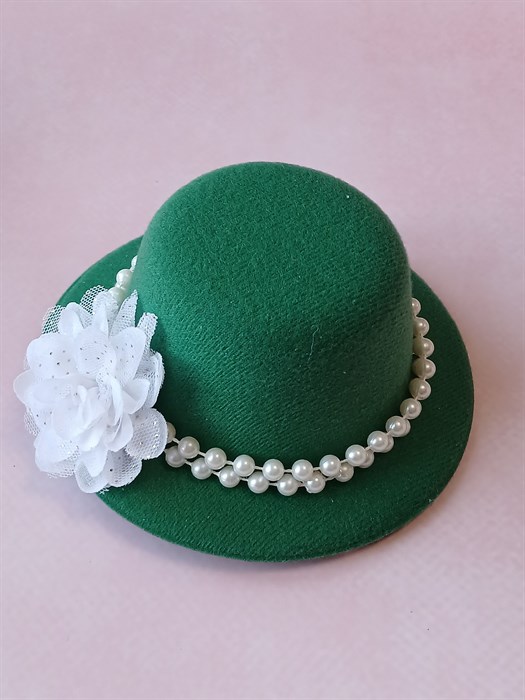 Шляпка на заколках Элегант, Зеленая шляпка, белый цветок - фото 11495