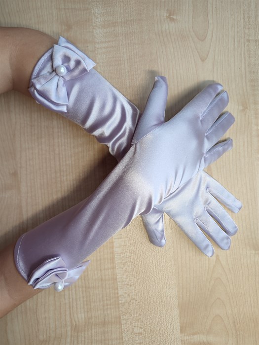 Детские перчатки атласные длинные с бантиком, нежно-сиреневые - фото 4996