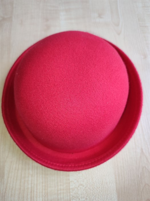 Шляпа котелок круглая, красный, 54 - фото 9599