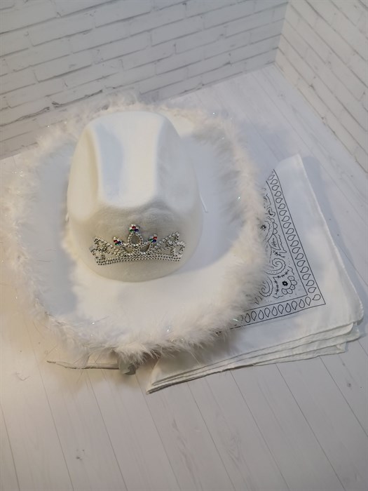 Шляпа "Гламурная Ковбойская" Белая, с меховой окантовкой, с подарком - фото 9643