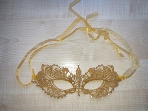 Карнавальная венецианская маска со стразами, золотистая