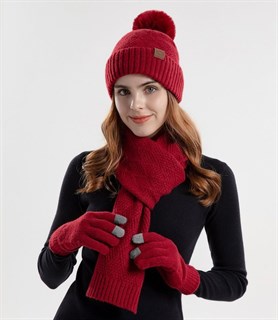 Комплект шапка, шарф и перчатки, красный