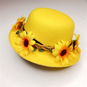 Шляпка-заколка желтая с желтыми ромашками