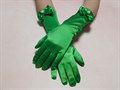 Детские перчатки атласные длинные с бантиком, зеленые - фото 5597