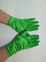 Перчатки атласные взрослые, зеленые - фото 6698