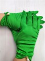 Перчатки с бусиной атласные взрослые, зеленые - фото 7326