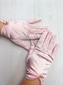 Перчатки с бусиной атласные взрослые, розовые - фото 7329