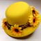 Шляпка-заколка желтая с желтыми ромашками - фото 9783